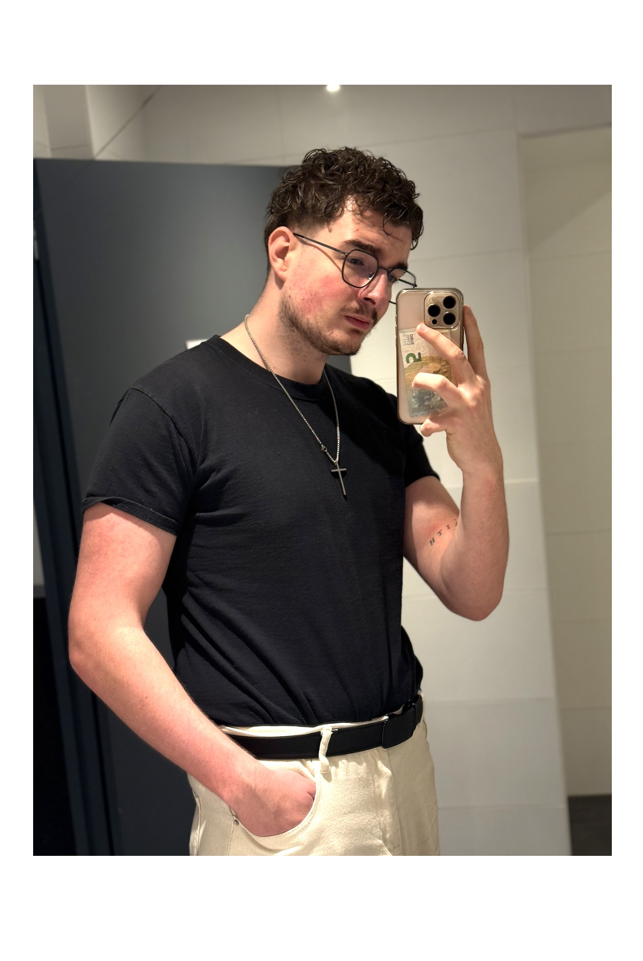 Yakoub - Juriens - Vaud | Plans cul